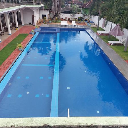 Mrd Beach Hotel Тринкомали Экстерьер фото