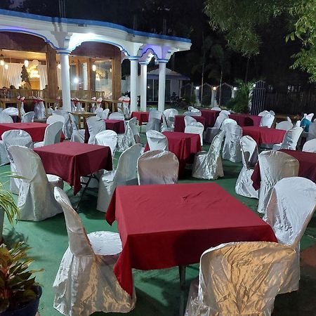 Mrd Beach Hotel Тринкомали Экстерьер фото