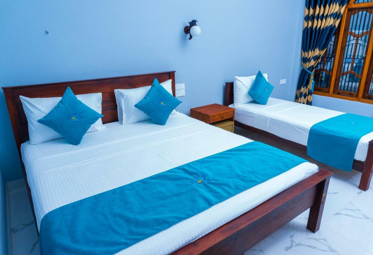 Mrd Beach Hotel Тринкомали Экстерьер фото